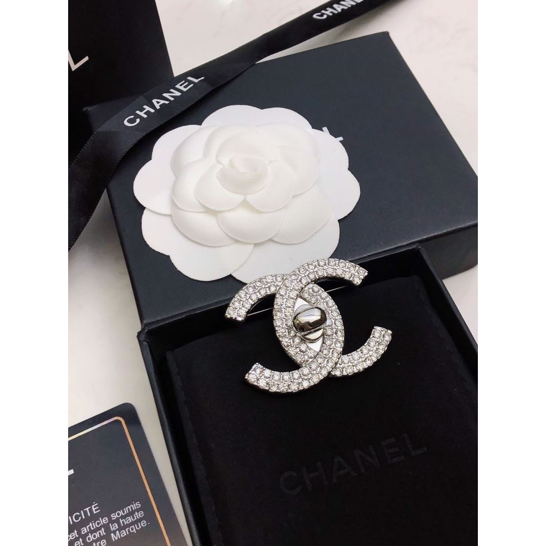 Chanel Brooches - Click Image to Close